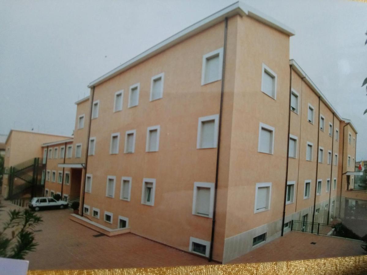Casapaceebene Hotel San Giovanni Rotondo Eksteriør billede
