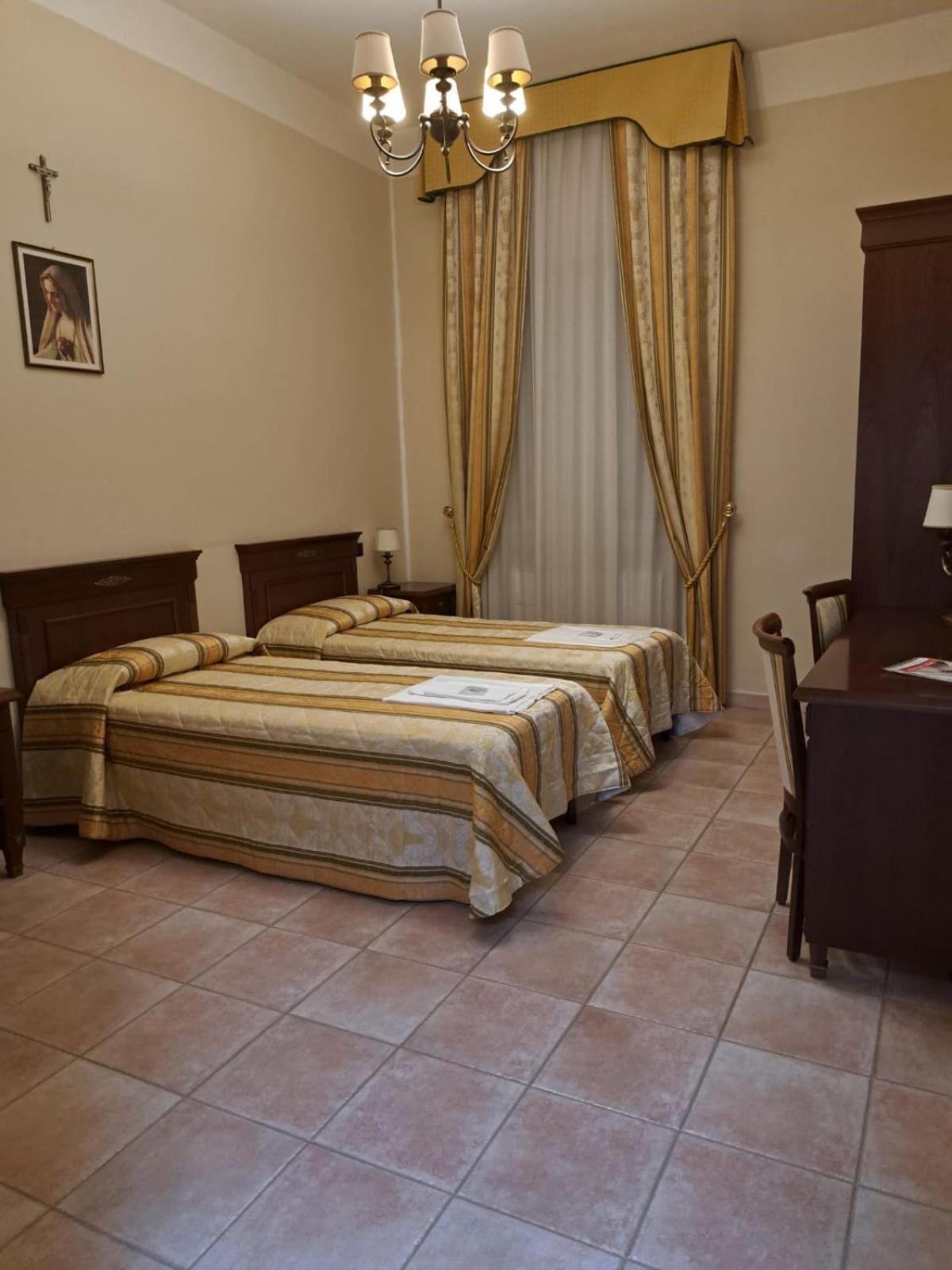 Casapaceebene Hotel San Giovanni Rotondo Eksteriør billede